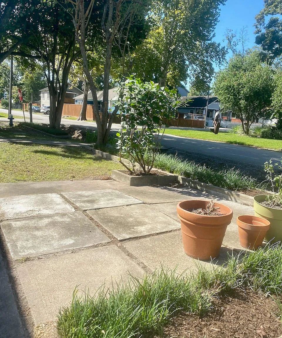 2 bed, 2.0 bath, 1094 sqft, $2,200 — Photo 3