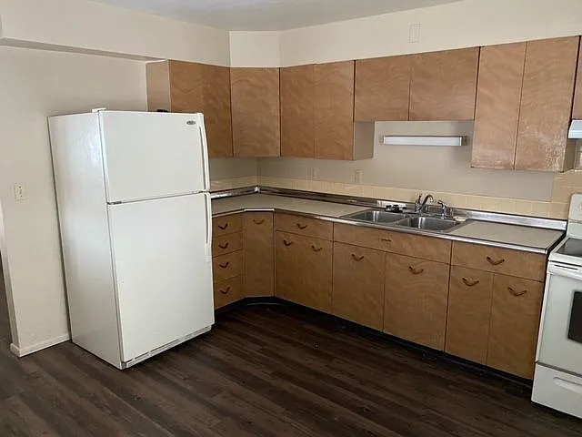 2 bed, $795 — Photo 3