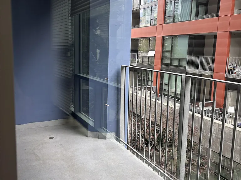 321 10th Ave #307 — Photo 7