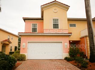 9810 Healthpark Cir APT 101, Fort Myers, FL 33908