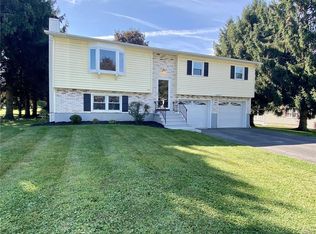 1 Lindale Ave, New Hartford, NY 13413