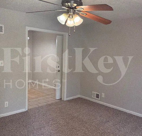 9807 Drury Ave — Photo 2