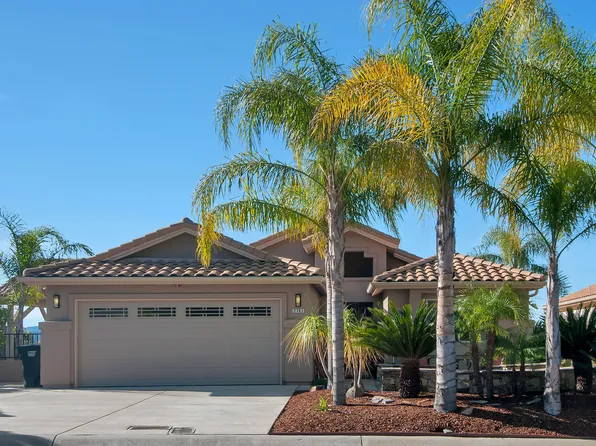 2703 Lobelia Rd, Alpine, CA 91901