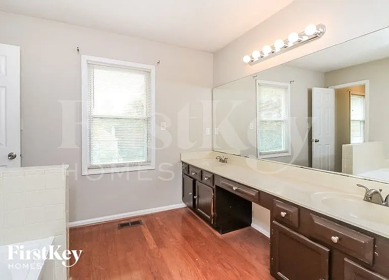 1827 Hickory Creek Ct NW — Photo 11