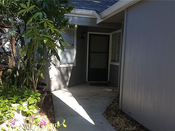 2nd image of 645 Laurel Oak 113 Ln