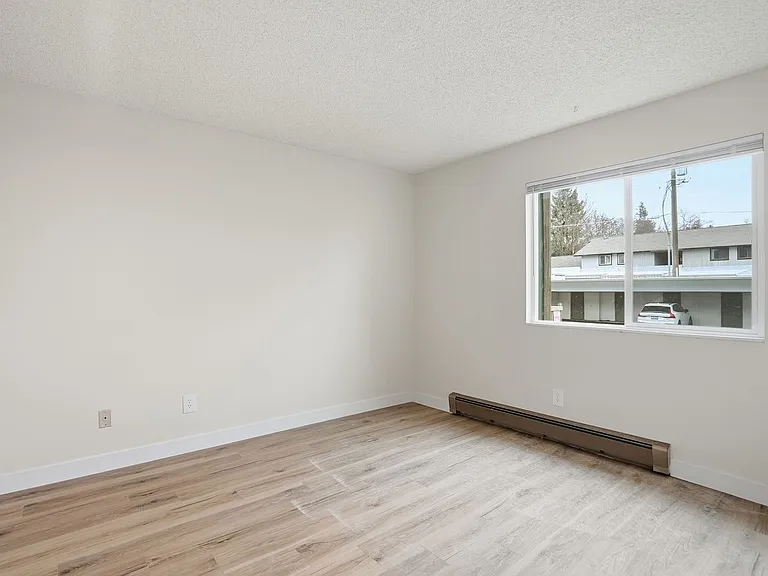 3102 E 27th Ave — Photo 39