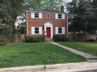 5327 Wakefield Rd, Bethesda, MD 20816