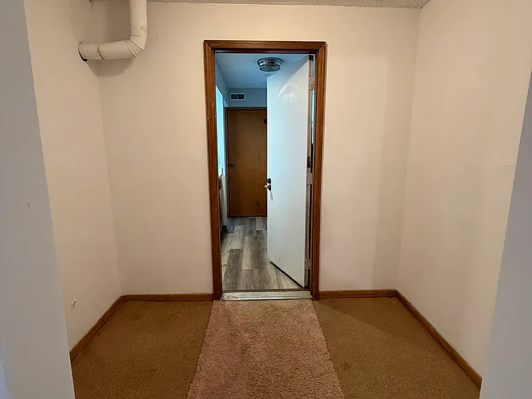 1762 Queensbridge Dr #1 — Photo 18