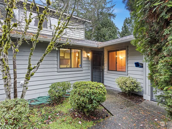 15919 42nd NE Street, Redmond, WA 98052