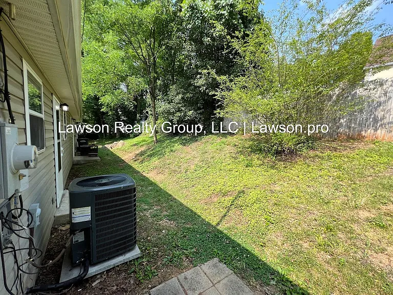 7th St 306-8 — Photo 25