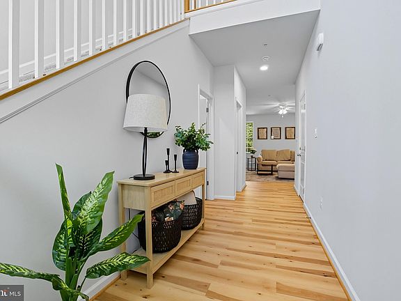 2nd image of 7810 Shelbourne Dr