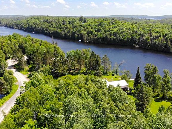 3rd image of 3 Magnet Rd