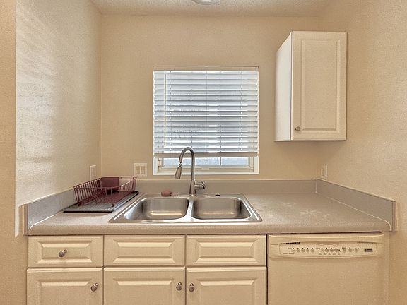 4th image of 4276 Calinda Ln #228