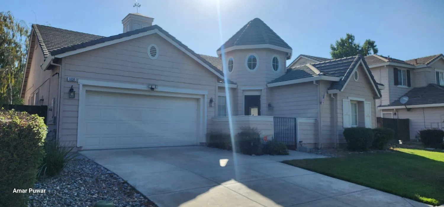 1630 Eastlake Cir photo 1