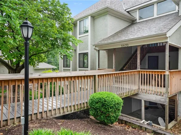 5870 Park St APT 10, Shawnee, KS 66216
