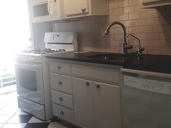 4th image of 4532 Broadway Unit 6-E