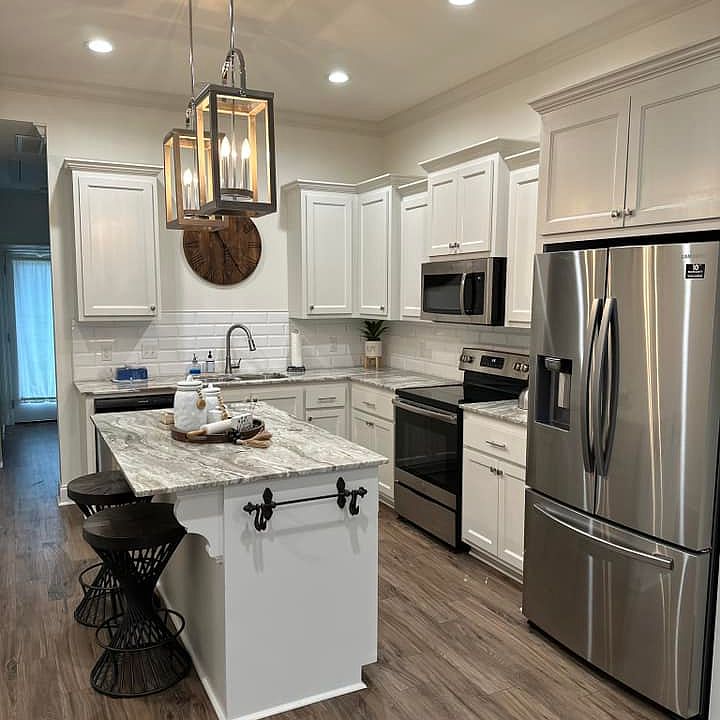2nd image of 119 Rue Argenteuil Rd #119