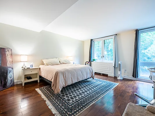 Rented by Daniel Gale Sotheby's International Realty | media 14