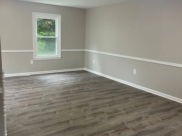 35 Honeysuckle Dr — Photo 9