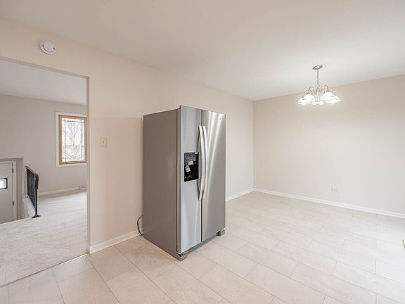 5th image of 16336 Paxton Ave