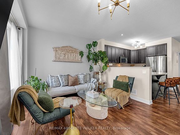 5th image of 769 Hazelnut Cres