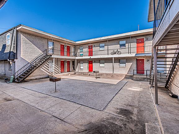 4th image of 2900 South Fwy APT 103