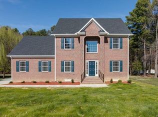 844 Club Ridge Ct, Chester, VA 23836