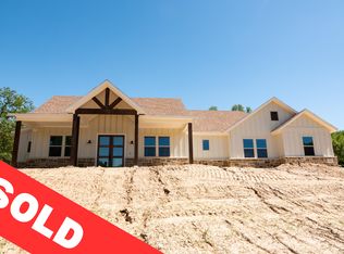 204 Grace Ct, Weatherford, TX 76086