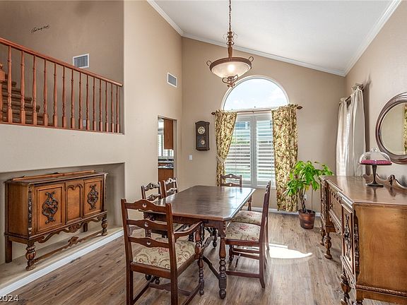 5th image of 8337 Belmont Valley St