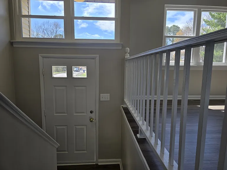 10200 Stroud Ln — Photo 16