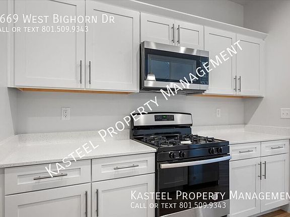 5th image of 3669 W Big Horn Dr