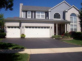 1160 Hall St, Sugar Grove, IL 60554