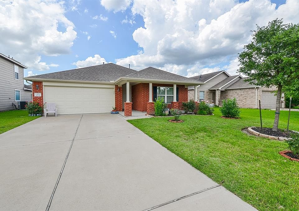 1st image of 10831 Barker View Dr