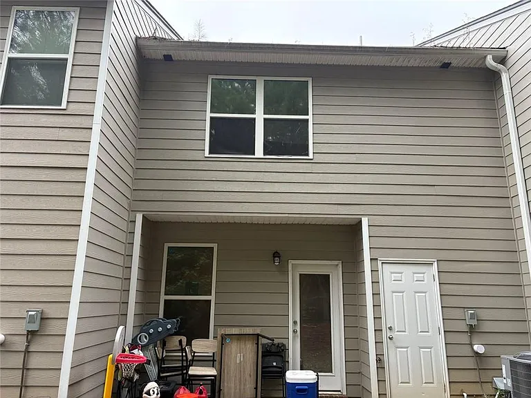 2496 Piering Dr — Photo 16