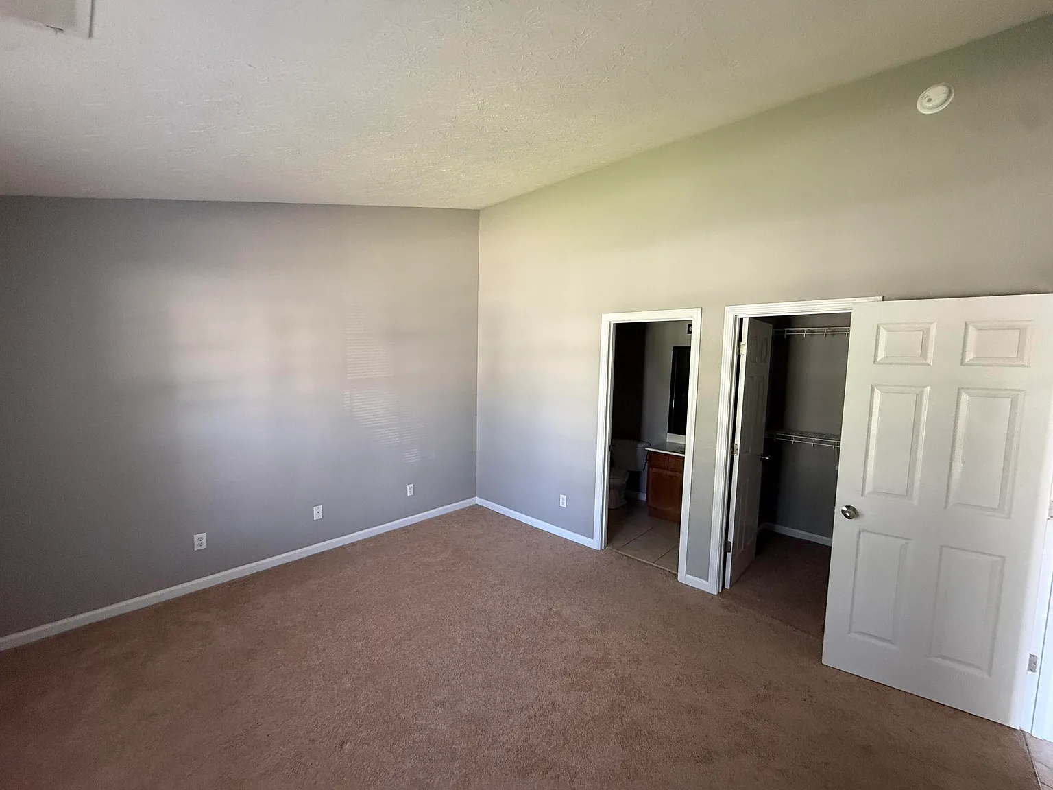 3 bed, 2.0 bath, 1260 sqft, $1,795 — Photo 4