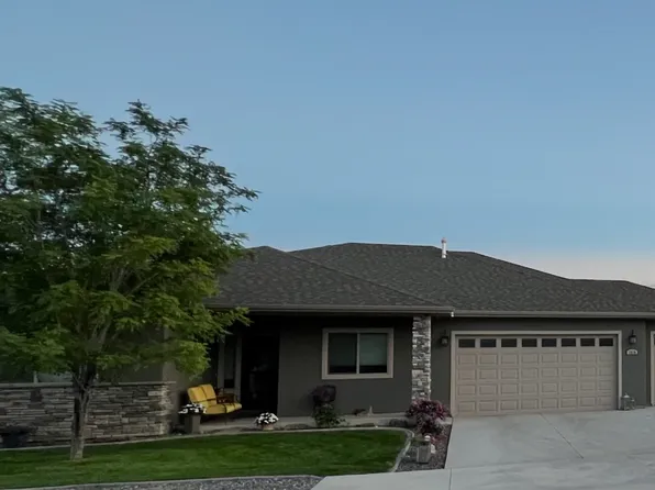 1318 Peppertree Dr, Montrose, CO 81401