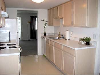 3rd image of 26805 Farmbrook Villa Dr #1