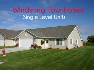 205 Lynx Trl, Mankato, MN 56001