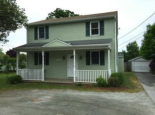 1659 W Main Rd, Middletown, RI 02842