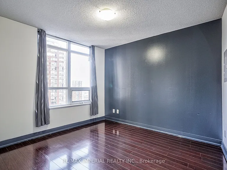 330 Burnhamthorpe Rd W #1108 — Photo 11