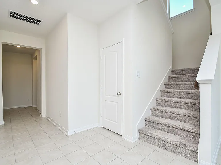 8138 Leisure Point Dr — Photo 7