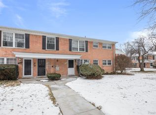 3218 Shenandoah Dr, Royal Oak, MI 48073