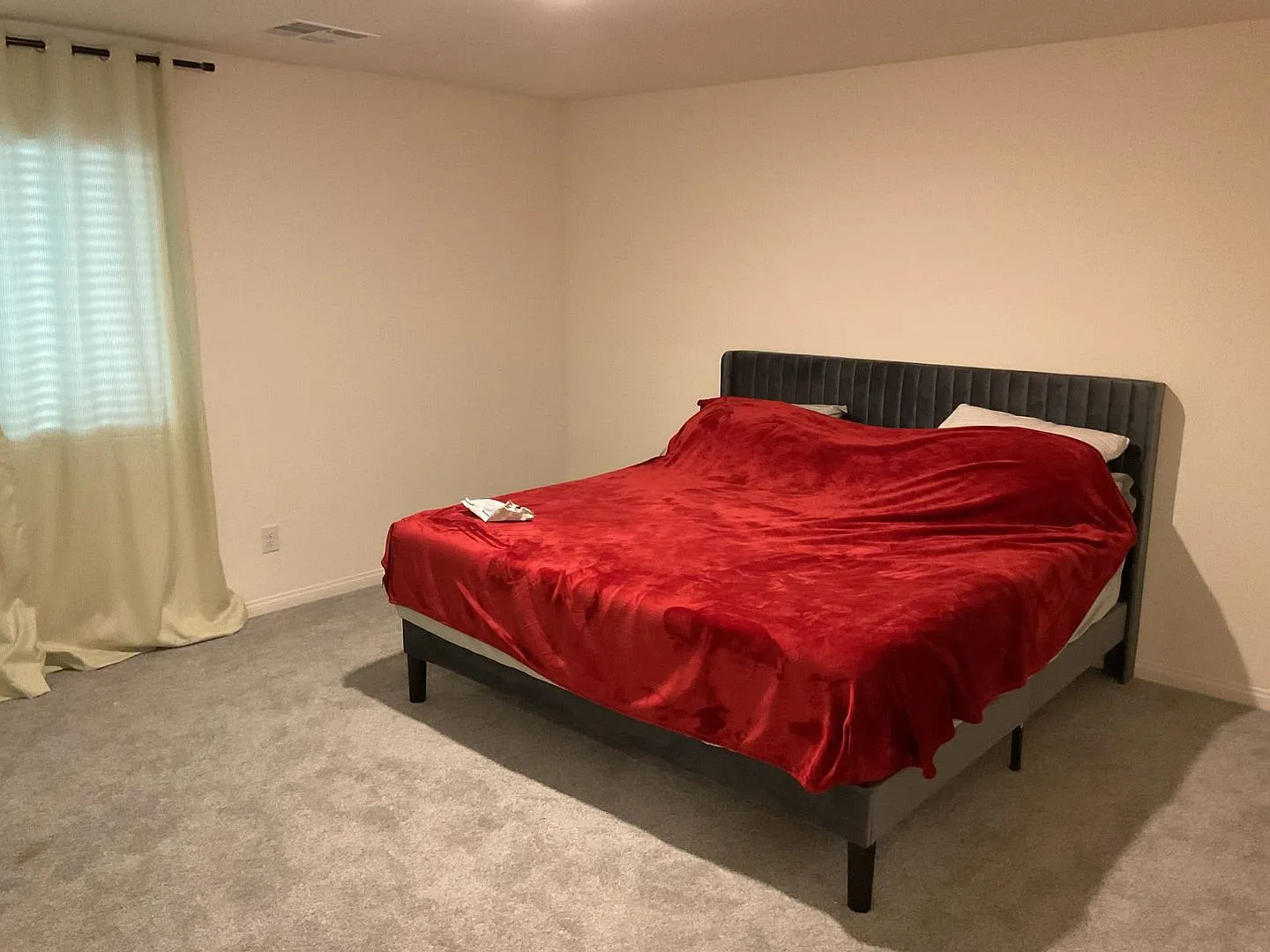 Furnished 4-Bedroom Home with Loft — Photo 3