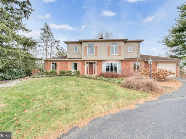 6061 Pahagaco Rd, Spring Grove, PA 17362