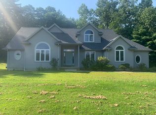 41 Shattuck Rd, Hadley, MA 01035