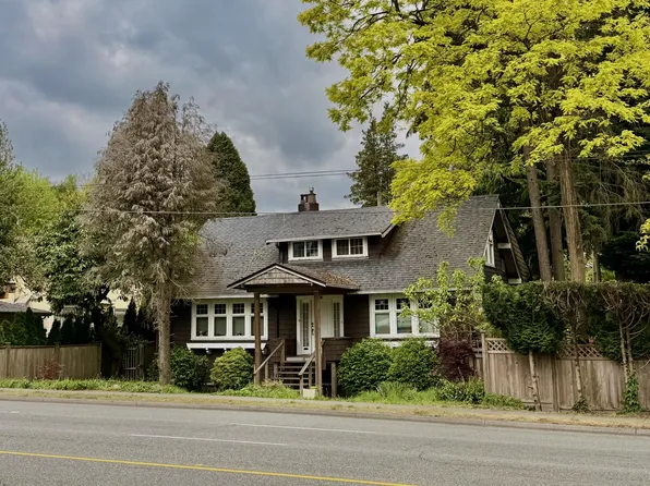 4849 Oak St, Vancouver, BC V6H 2P2