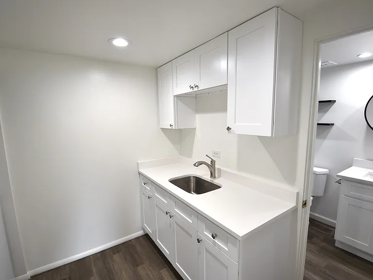 4440 Laguna Pl - Meadows Apartments — Photo 6