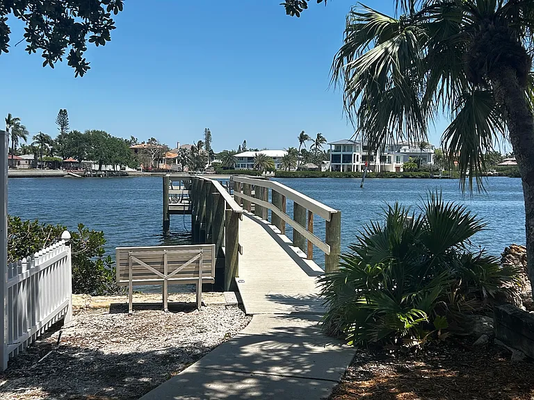 S Moonmist Court Siesta Key Fl 34242 — Photo 5