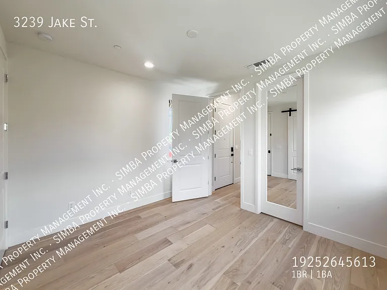 3239 Jake St — Photo 9