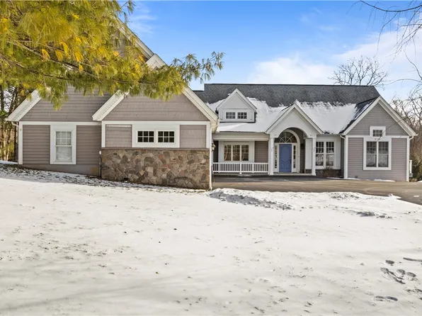 2100 Monroe Wayne County Line Rd, Macedon, NY 14502
